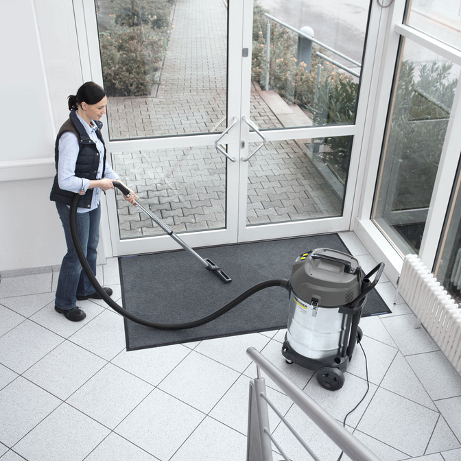 Product Kärcher NT 70/2 Me Classic Professional Wet and Dry Vacuum Cleaner base image